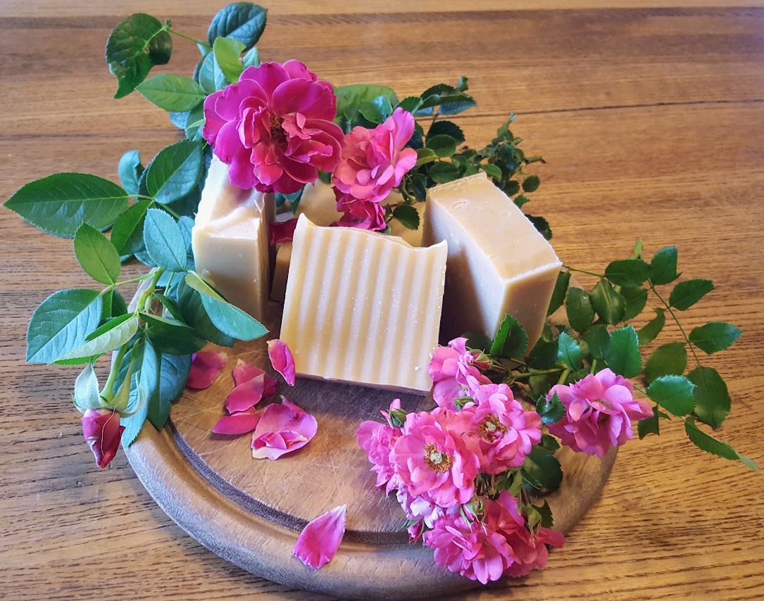 Goat Milk Bar Soap - Rose Garden